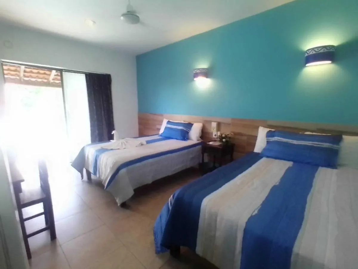 Hotel Acuario 신데 델 카르멘