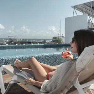https://lahun-suites-by-xperience-hotels.tulum-hotels.net