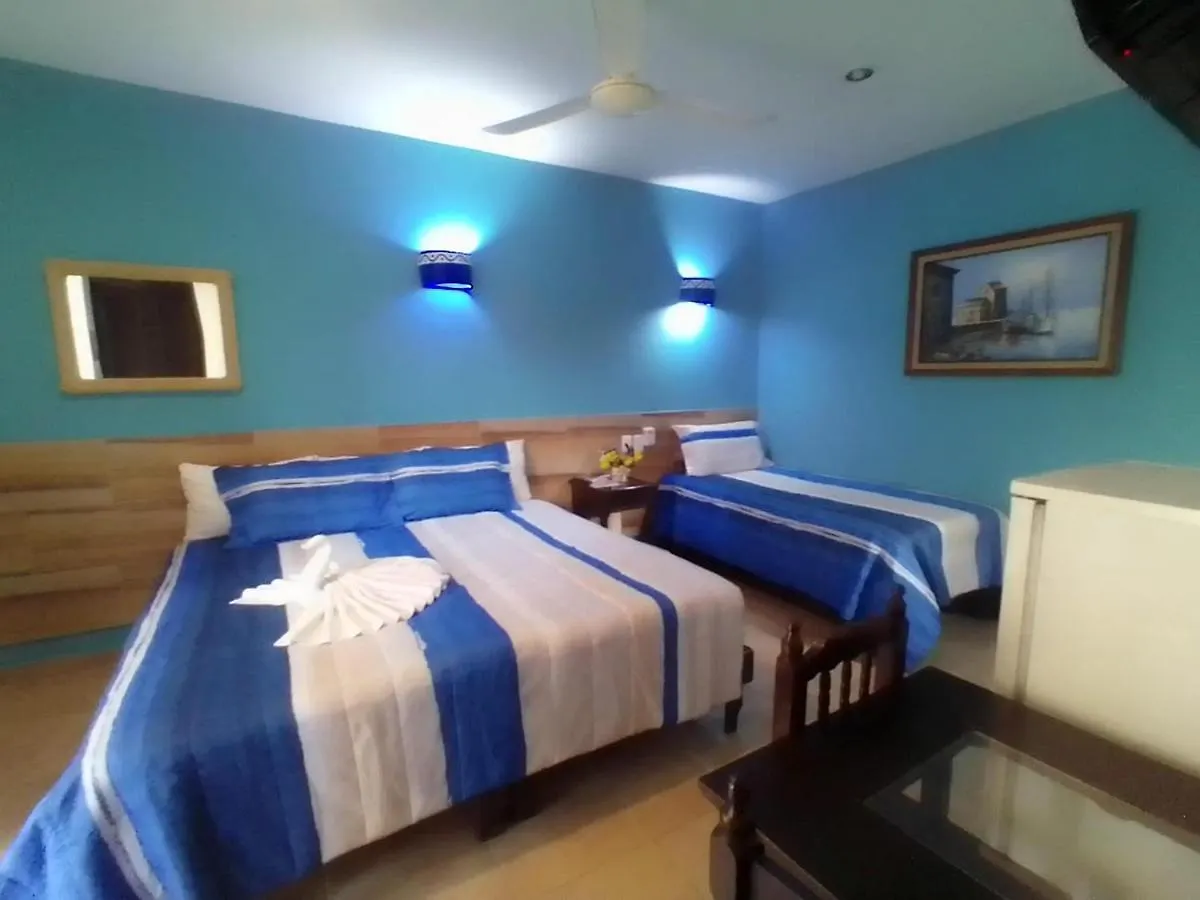 ***  Hotel Acuario Playa Del Carmen Mexico